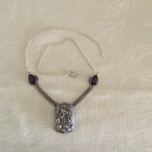 TAMERLANE SQUARE STONE W/ DESIGN ON FRONT AND TWO PEAR AMETHYST STERLING SILVER